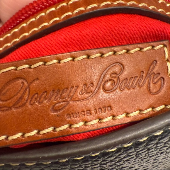 Dooney & Bourke Wexler Navy Pebbled Leather Crossbody Saddle Bag  PRISTINE! - Picture 3 of 16